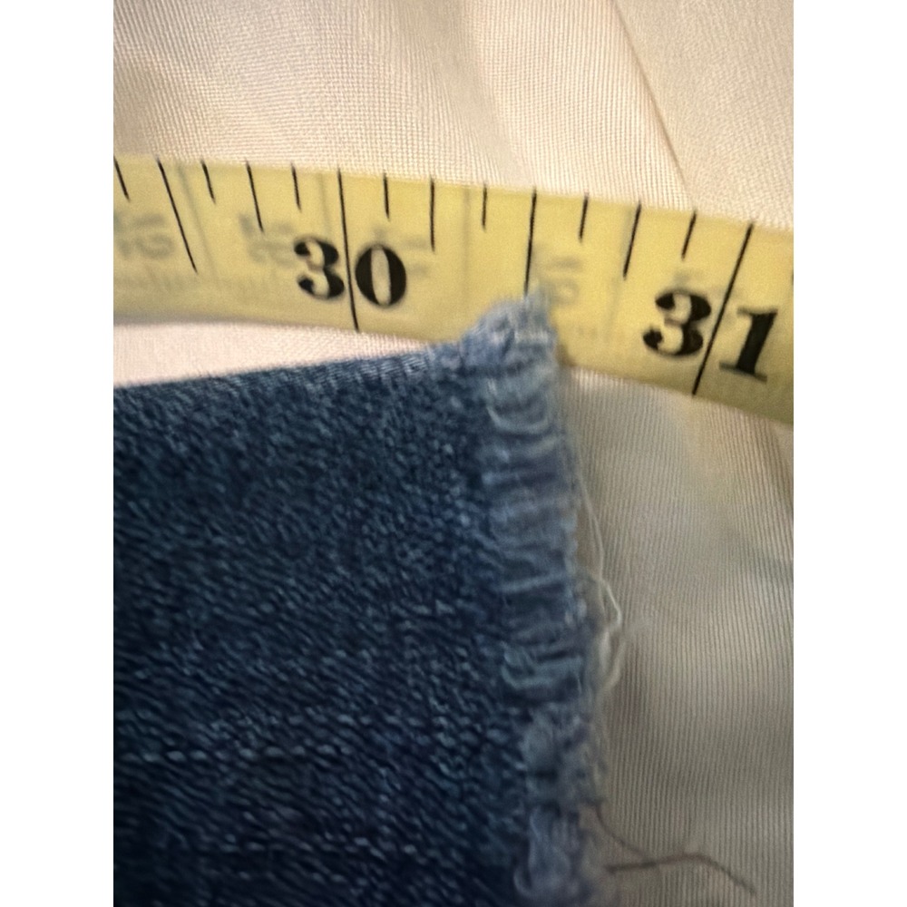 MOTHER The Weekender Fray Jeans Walking On Coals Blue Flare Raw Hem Size 33 - Picture 4 of 7